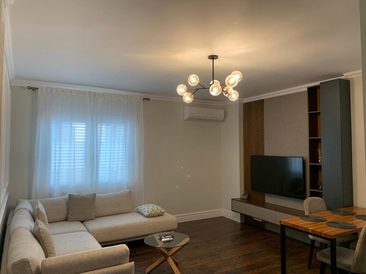 Royal Apartament Драч Екстериор снимка