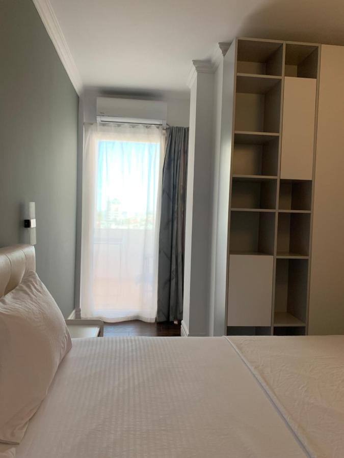Royal Apartament Драч Екстериор снимка